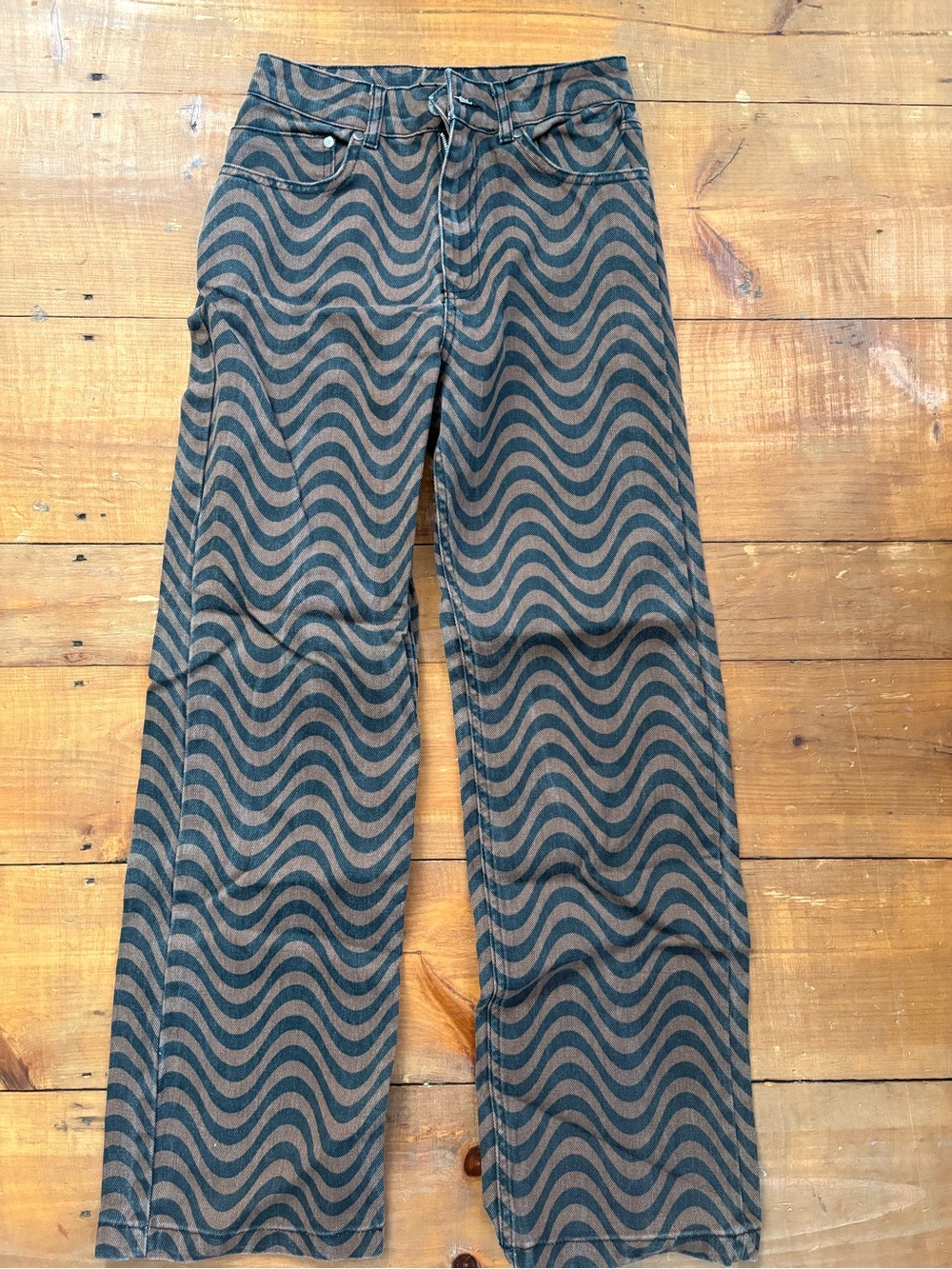 Wavy Stripe Straight-Leg Woman’s Jean’s - Black and Brown